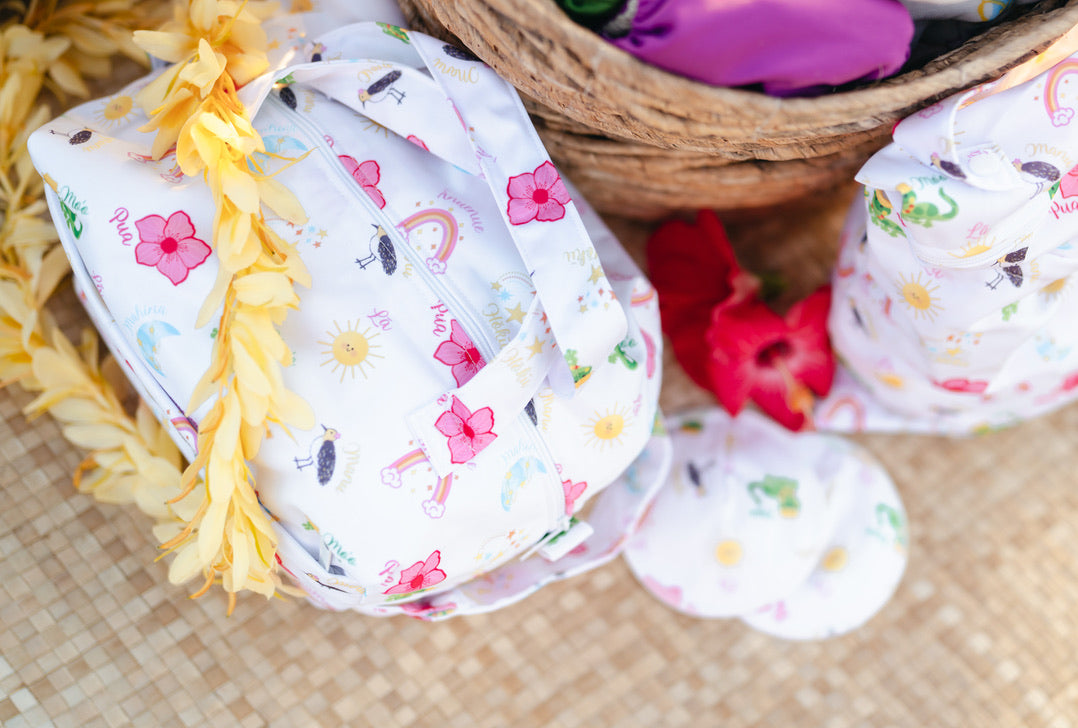 Olelo keiki print bags and nursing pads